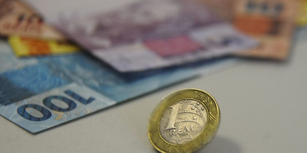 receita-paga-lote-da-malha-fina-do-imposto-de-renda-nesta-segunda