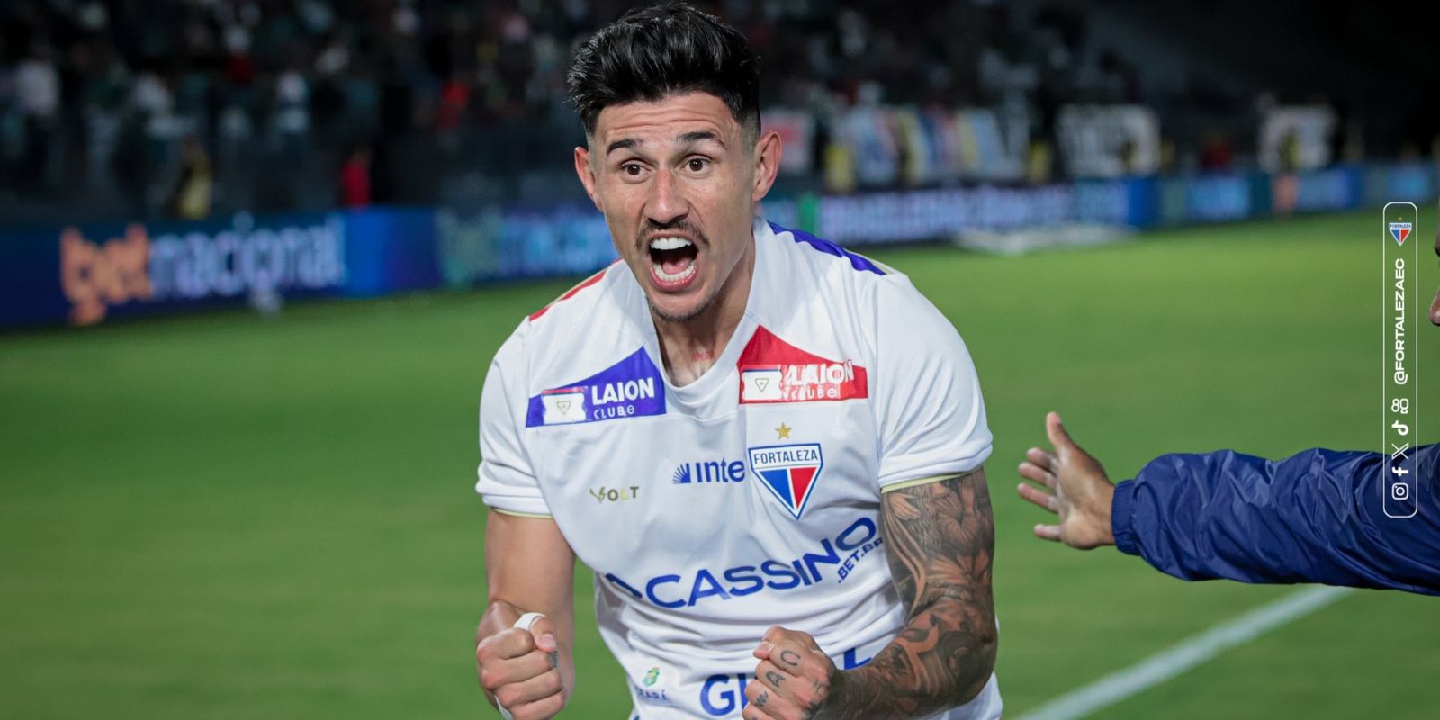 bareiro-marca,-fortaleza-vence-bragantino-e-respira-no-brasileirao