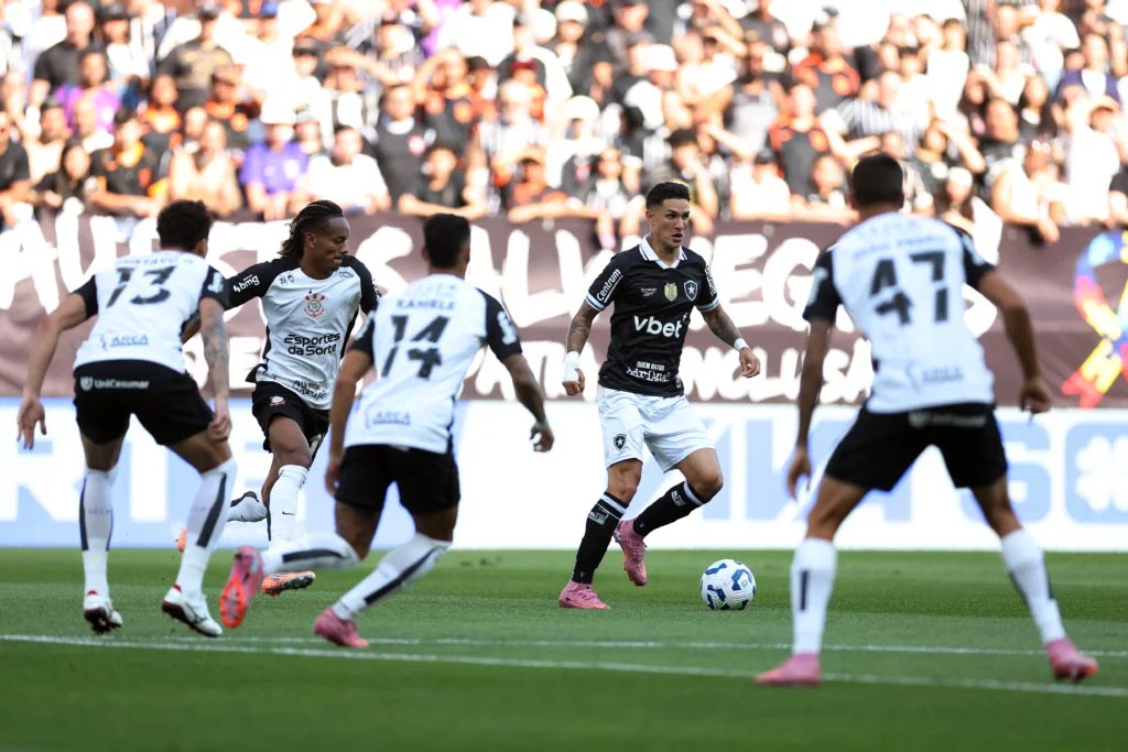 drama-na-neo-quimica:-corinthians-busca-empate-heroico-contra-botafogo 