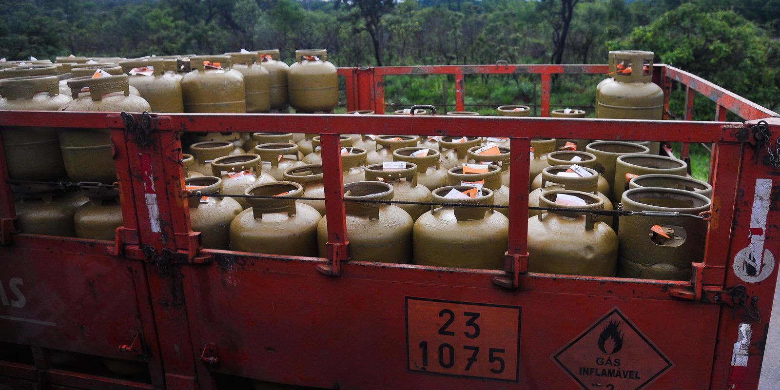 beneficiarios-com-nis-final-4-recebem-auxilio-gas-nesta-segunda-feira