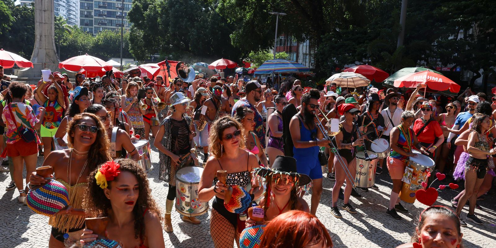 rio-atende-2.843-pacientes-no-sambodromo-e-694-nos-blocos-de-rua