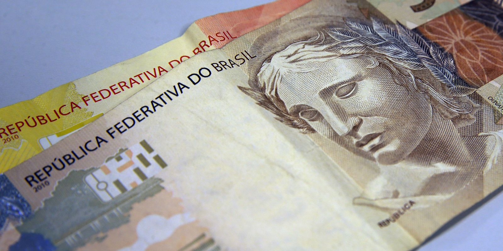 receita-paga-lote-da-malha-fina-do-imposto-de-renda-de-fevereiro