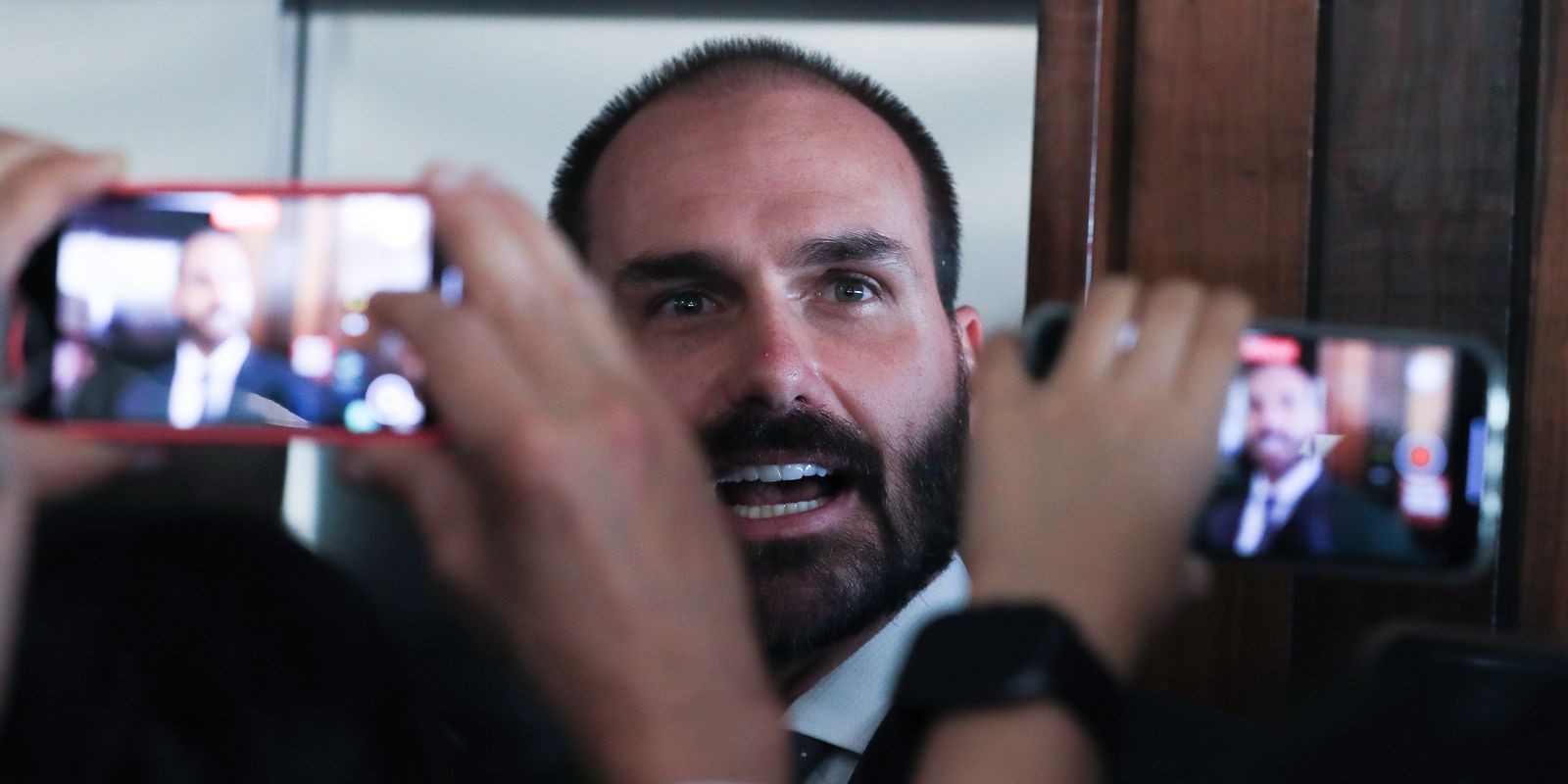 moraes-marca-depoimento-de-eduardo-bolsonaro-em-processo-no-stf