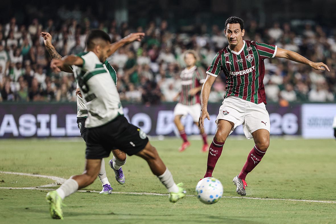fluminense-empata-com-coritiba-e-perde-vice-lideranca-no-brasileirao