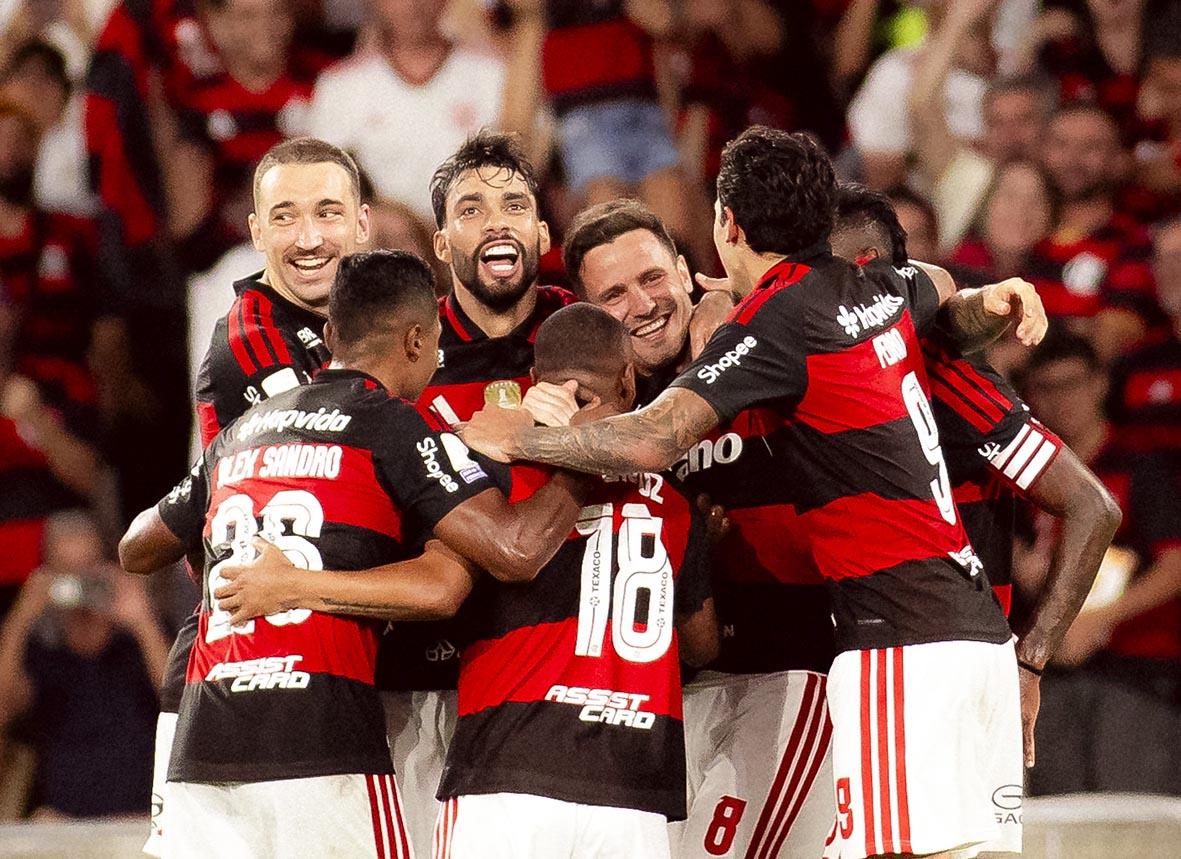 Flamengo vence o Bahia e segue firme na vice-liderança do Brasileirão