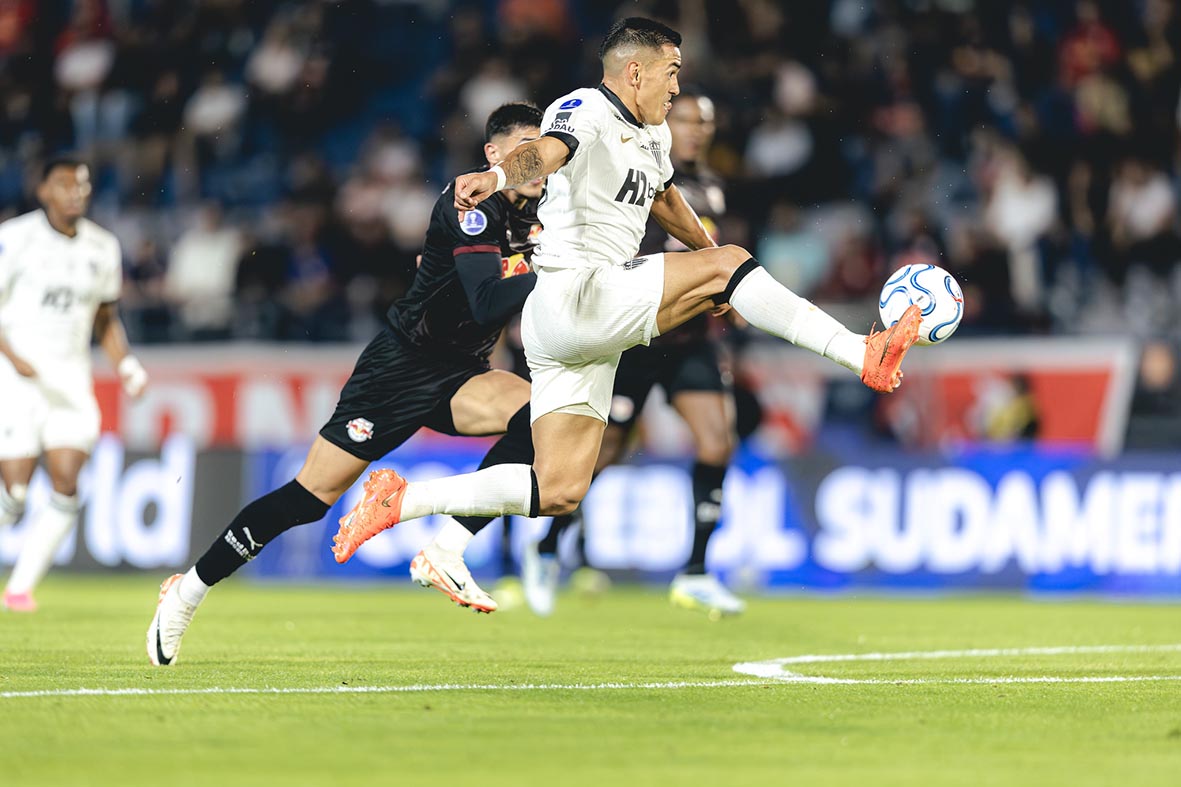 atletico-mg-vence-o-bragantino-fora-de-casa-e-abre-vantagem-nas-oitavas-da-sul-americana