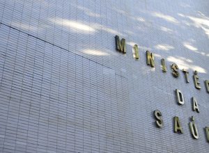 ministerio-da-saude-anuncia-retomada-de-obras-em-290-municipios