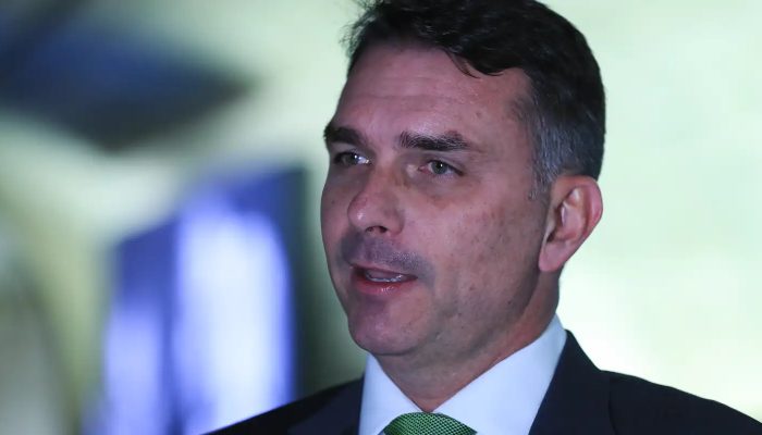 deputados-pedem-investigacao-sobre-relacao-entre-vorcaro-e-flavio