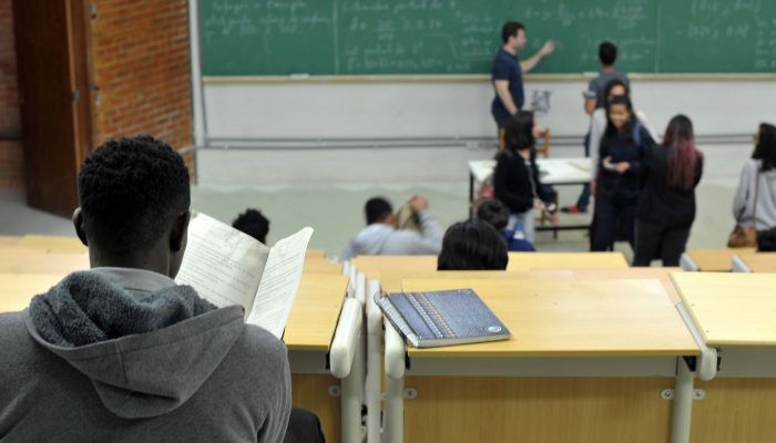 aluno-tera-que-pagar-r$-720-mil-por-ocupacao-indevida-de-cota-racial